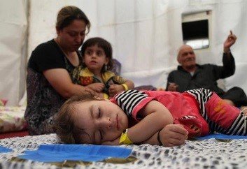 2015-09-refugees.jpg