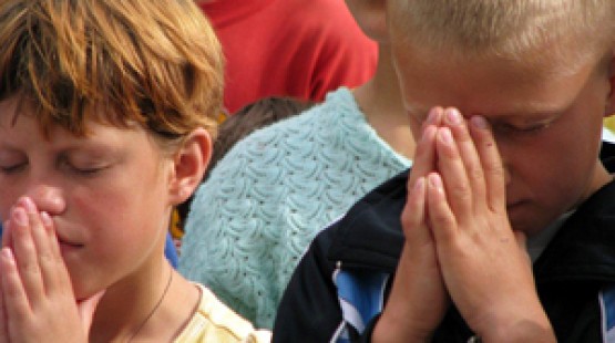 boy and girl praying.jpg